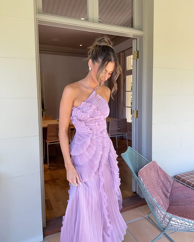 Women's Halter Neck Maxi Dress With Ruffle Across Front And Pleated Skirt Silhouette