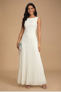Elegant Sleeveless Boat-Neck Maxi Dress With A Fitted Bodice And Drop-Waist Pleated Silhouette For Evening Occasions