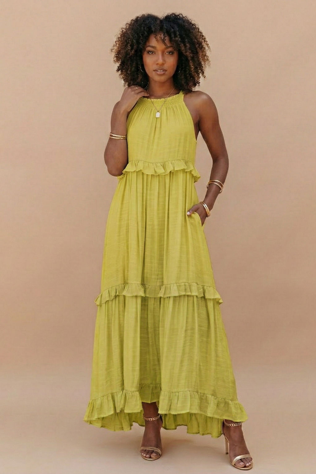 Women's Halter Neck Tiered Maxi Dress With Pockets, Flowy Ruffle Hem Summer Dress