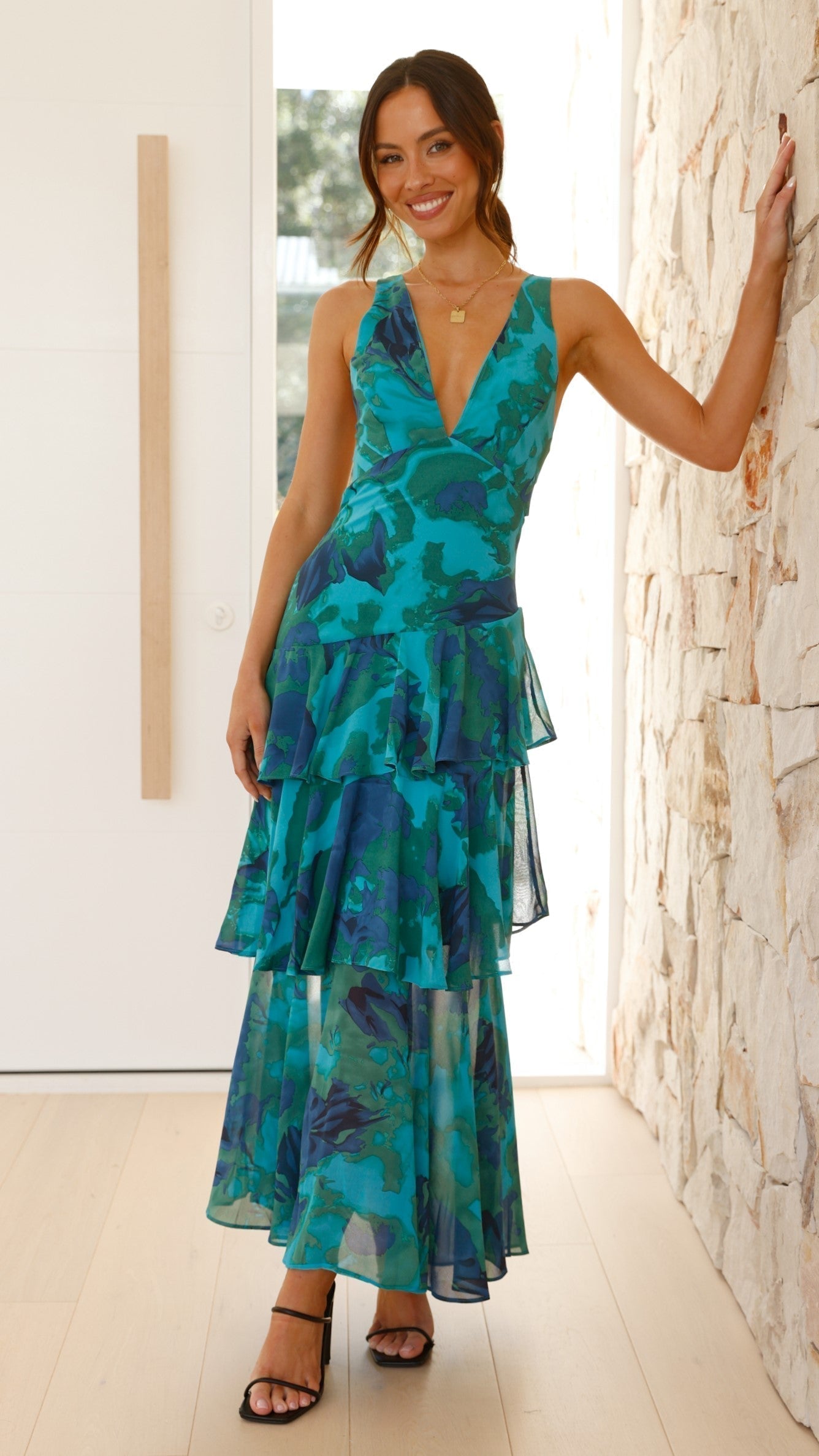 Layered Sleeveless Maxi Dress For Women With V Neck And Open Back Straps Layered Design