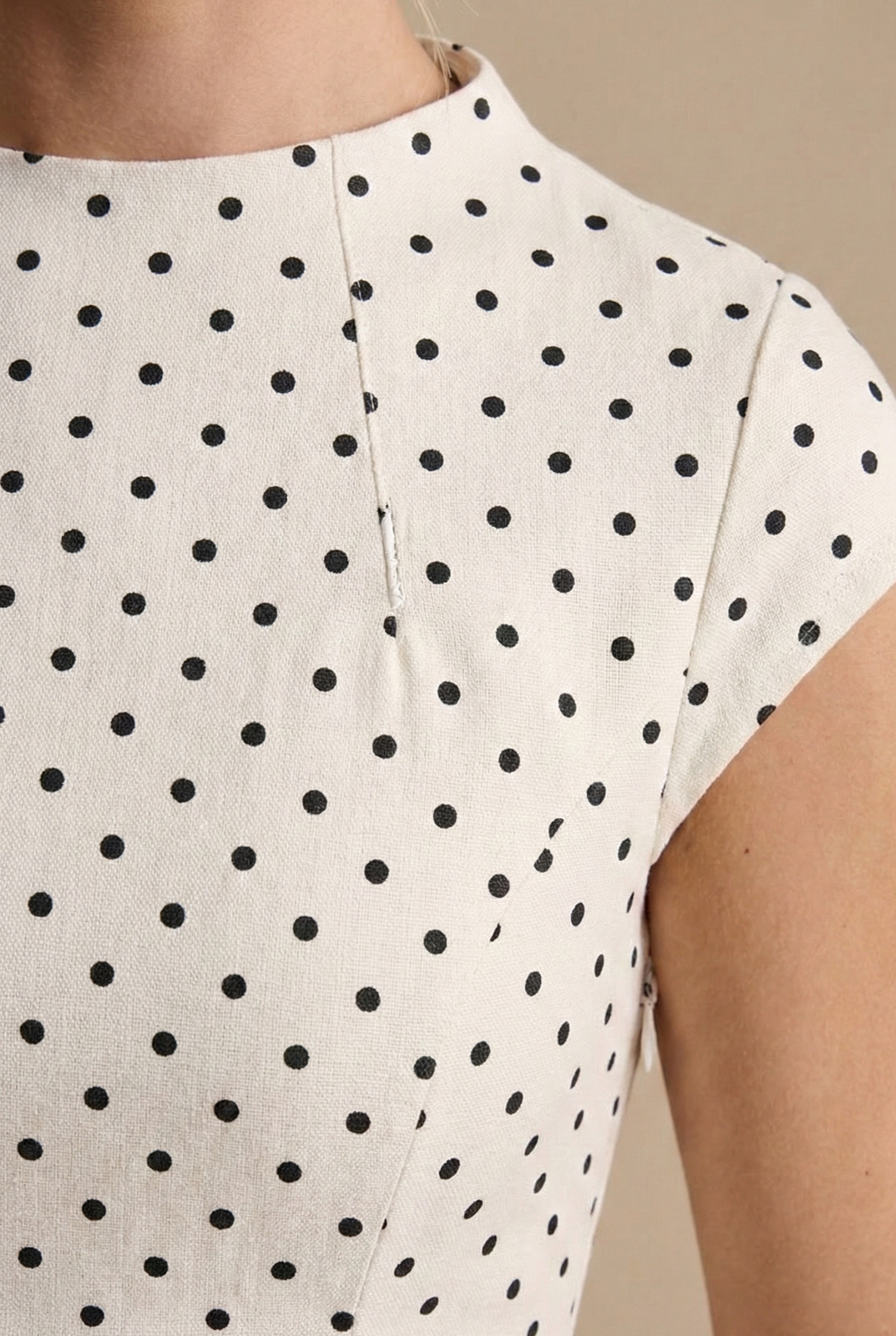 Polka Dot Maxi Dress For Women With High Neck And Cap Sleeves, Full Pleated Skirt For Elegant Occasions