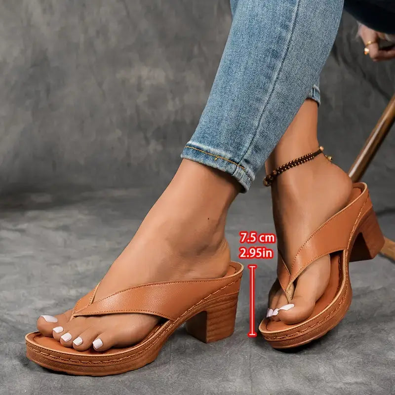 Women's V-Strap Thong Platform Sandals With Classic Block Heels And Toe Post Design