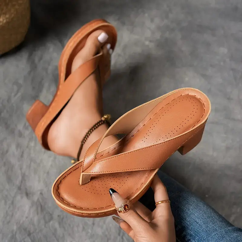 Women's V-Strap Thong Platform Sandals With Classic Block Heels And Toe Post Design