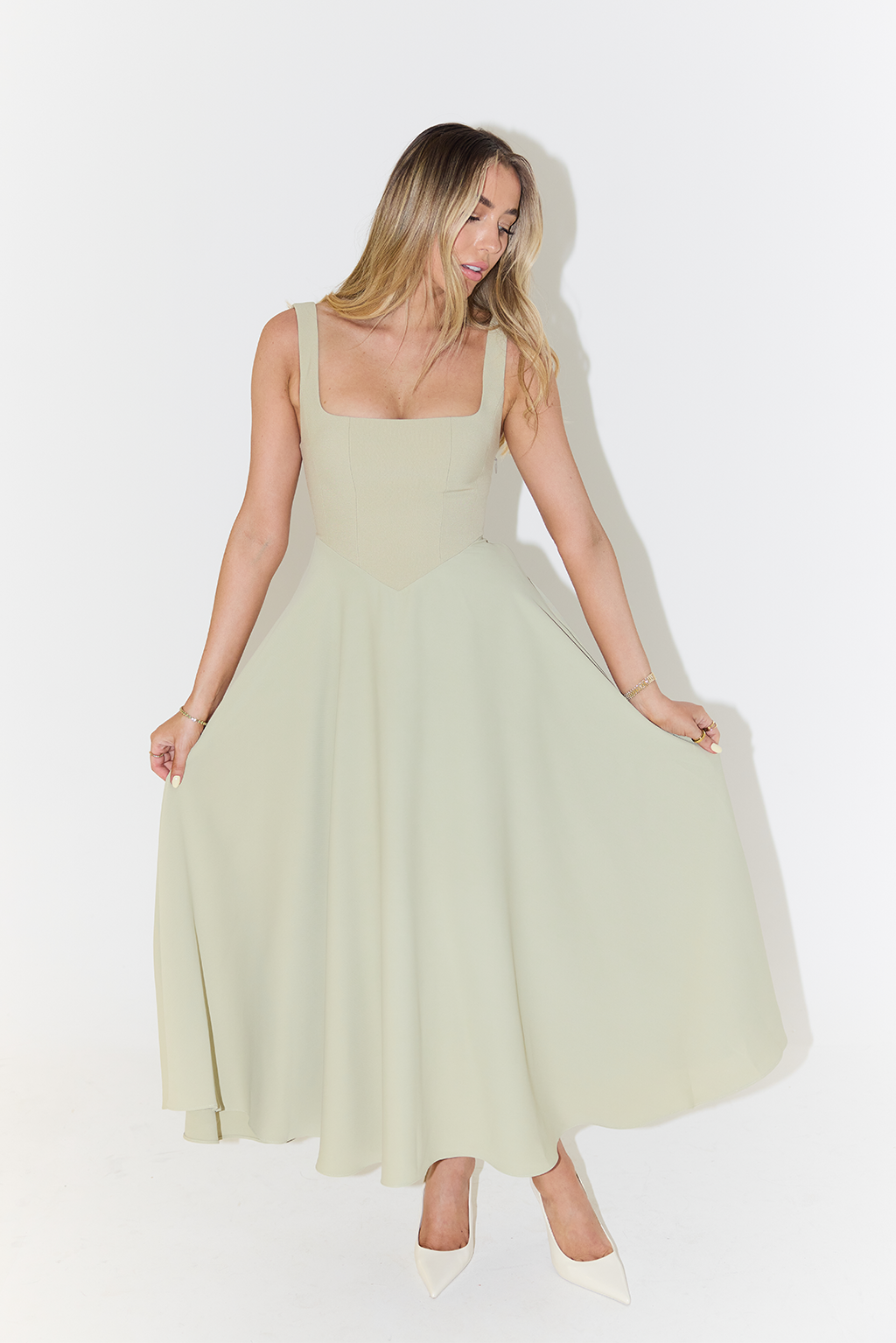 Women's Midi Dress Featuring A Flattering Fit, Cinched Waist, And Flowing Silhouette