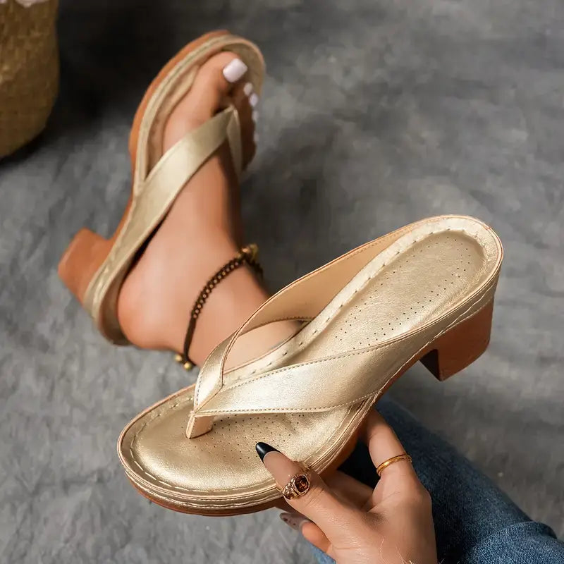 Women's V-Strap Thong Platform Sandals With Classic Block Heels And Toe Post Design